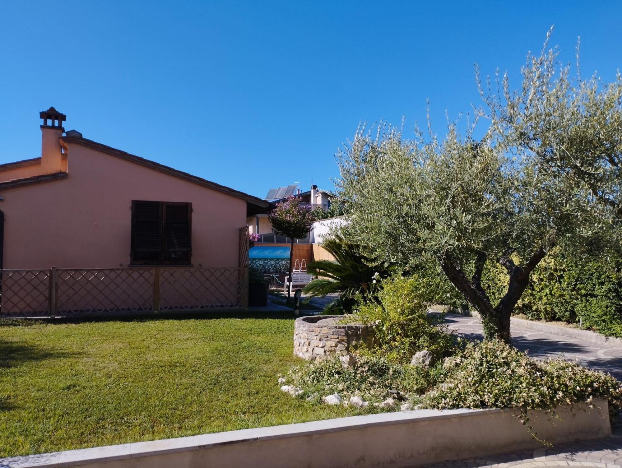 Vila Melody House - Dependance Castel del Bosco  Exteriér fotografie