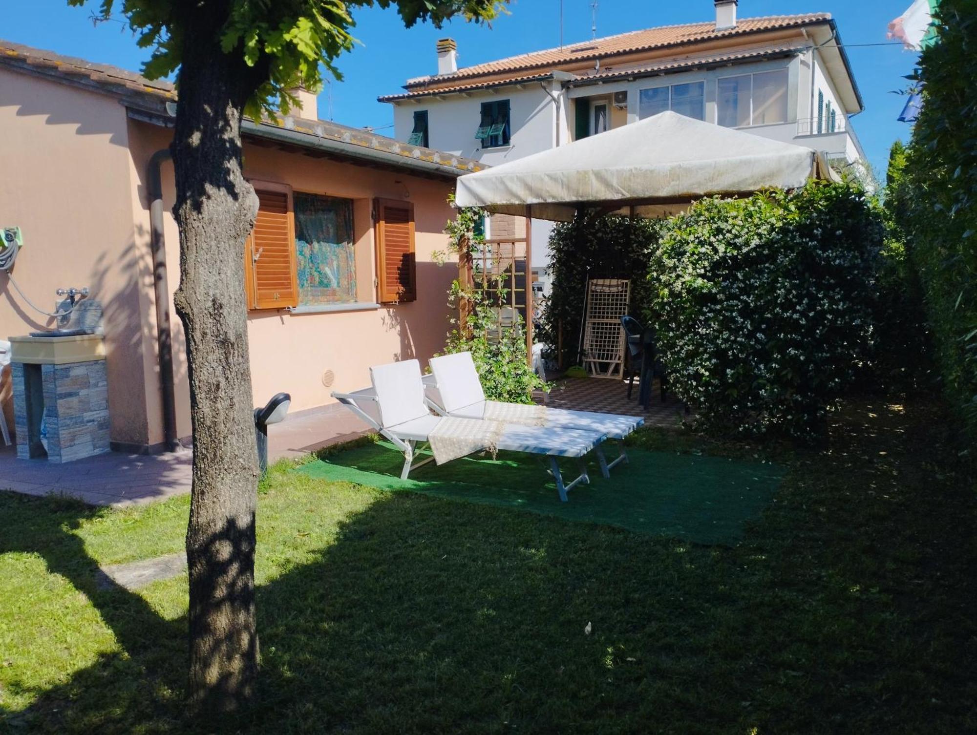 Vila Melody House - Dependance Castel del Bosco  Exteriér fotografie